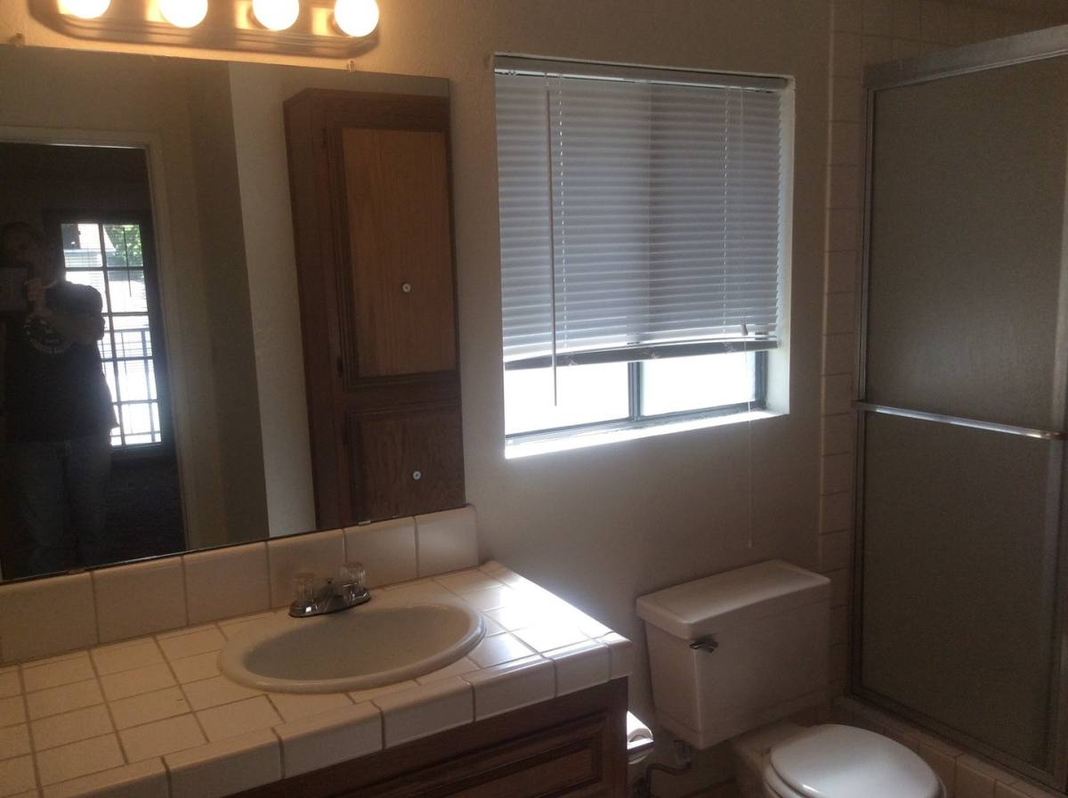 Apartment for rent at 3520 Ashe Rd, Bakersfield, CA 93309