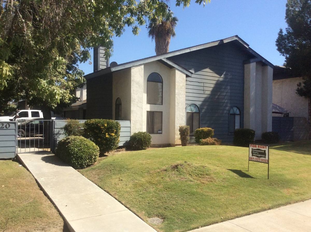 Apartment for rent at 3520 Ashe Rd, Bakersfield, CA 93309