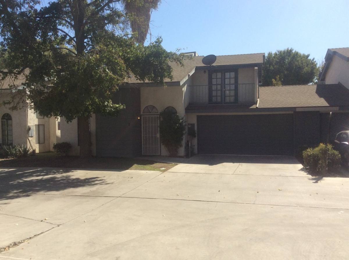 Apartment for rent at 3520 Ashe Rd, Bakersfield, CA 93309