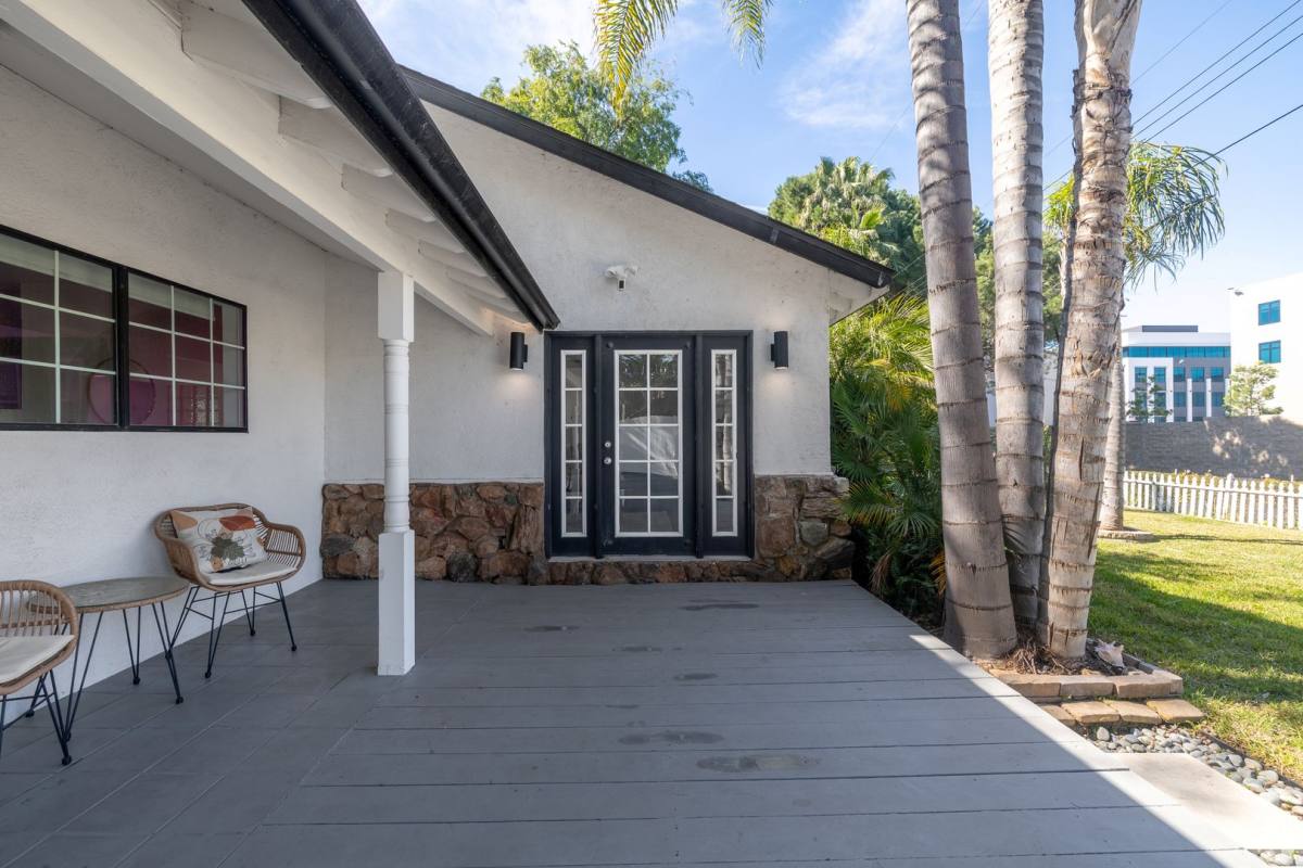House for rent at 9501 Clybourn Ave, Sun Valley, CA 91352