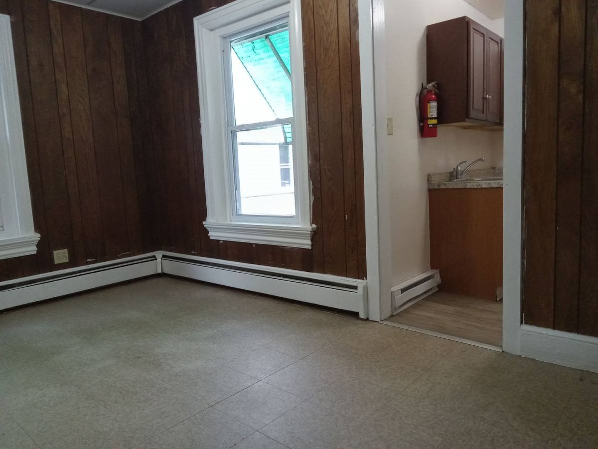 Apartment for rent at 52 N Pearl St, Bridgeton, NJ 08302