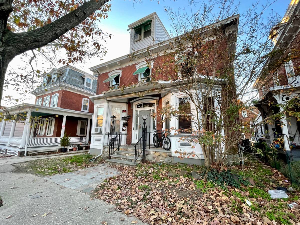 Apartment for rent at 52 N Pearl St, Bridgeton, NJ 08302
