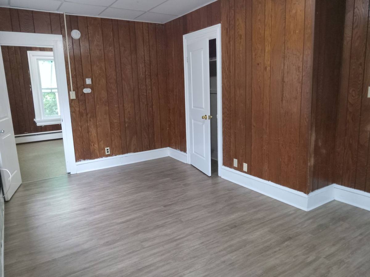 Apartment for rent at 52 N Pearl St, Bridgeton, NJ 08302