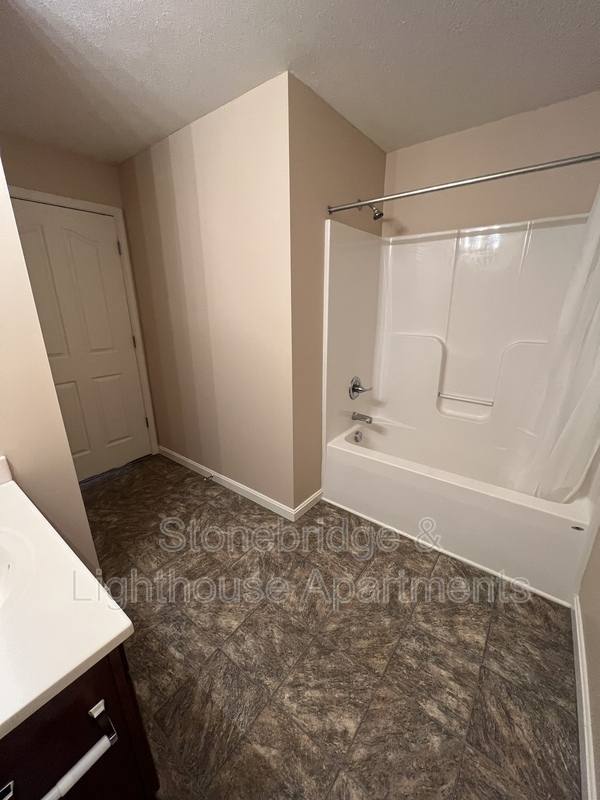 Apartment for rent at 1101 Stonebench Circle, Jeffersonville, IN 47130