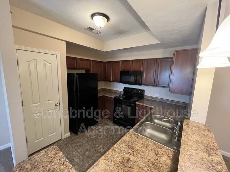 Apartment for rent at 1101 Stonebench Circle, Jeffersonville, IN 47130
