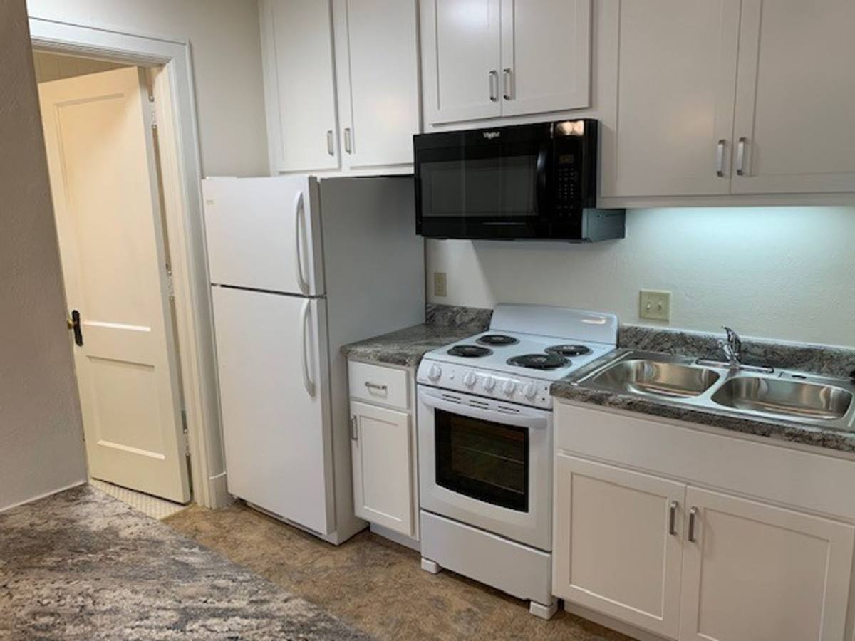Apartment for rent at 118 W Johnson St, Madison, WI 53703