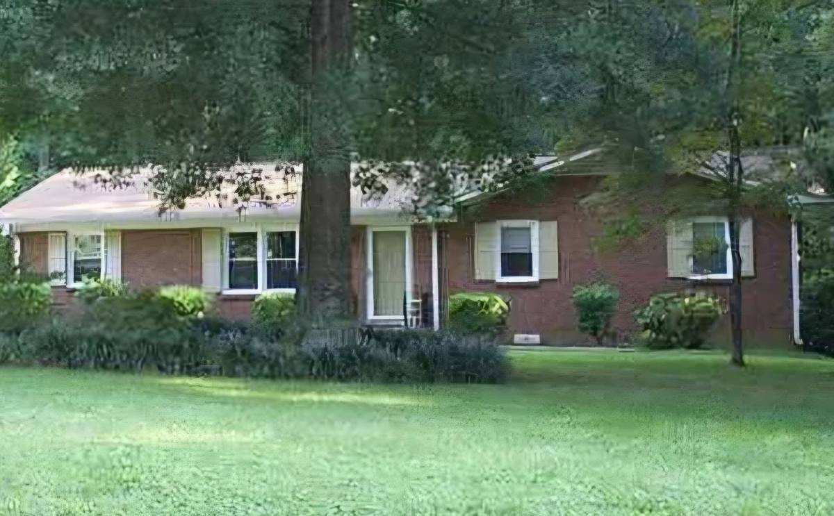 House for rent at 8343 Lakedale Circle, Colfax, NC 27235