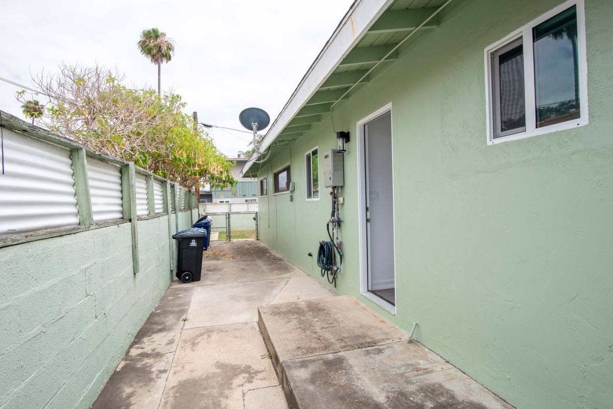 Apartment for rent at 462 Davidson St, Chula Vista, CA 91910