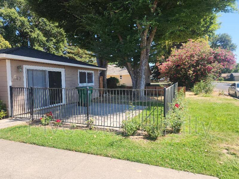 Apartment for rent at 1142 Indiana St, Gridley, CA 95948