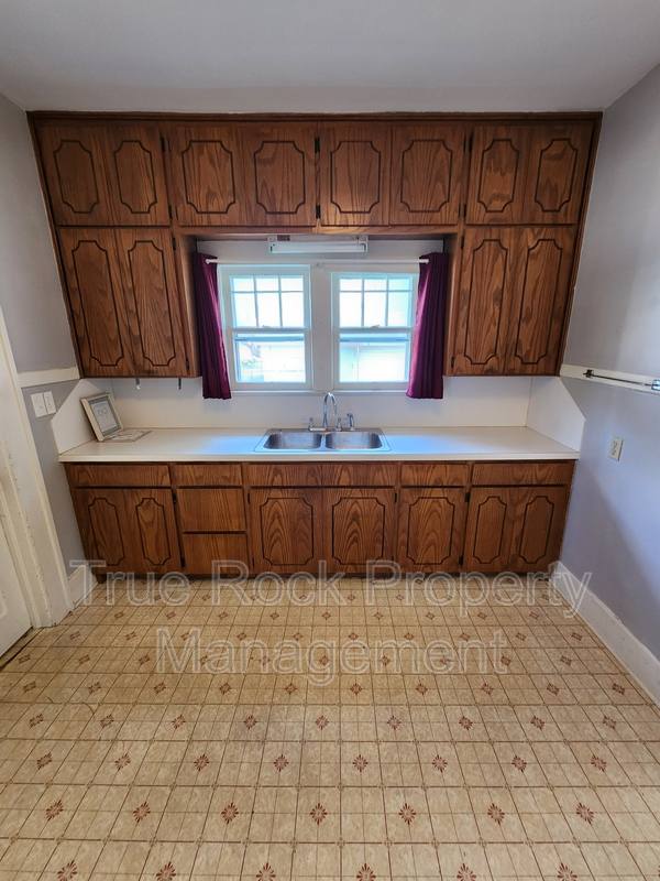 House for rent at 830 E 12th St, Ada, OK 74820