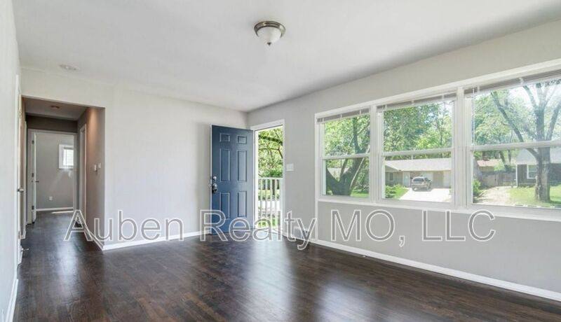 House for rent at 11427 Richmond Ave, Kansas City, MO 64134