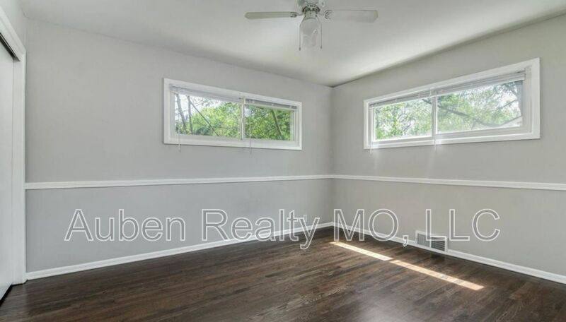 House for rent at 11427 Richmond Ave, Kansas City, MO 64134