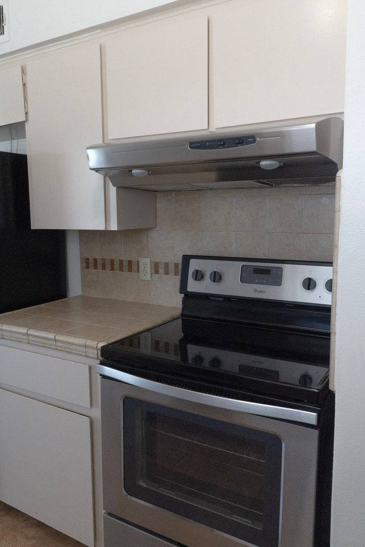 Apartment for rent at 33 W Santa Ana Ave, Clovis, CA 93612