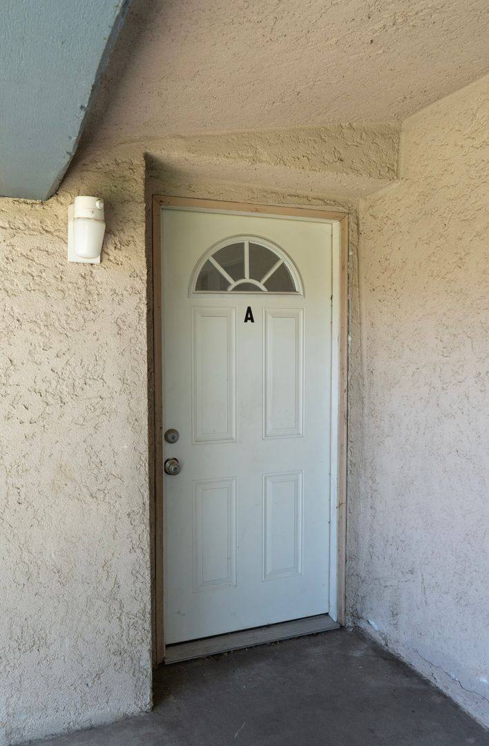 Apartment for rent at 33 W Santa Ana Ave, Clovis, CA 93612