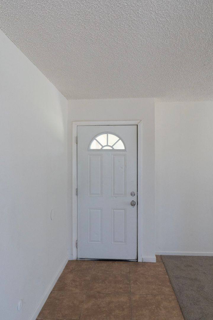 Apartment for rent at 33 W Santa Ana Ave, Clovis, CA 93612