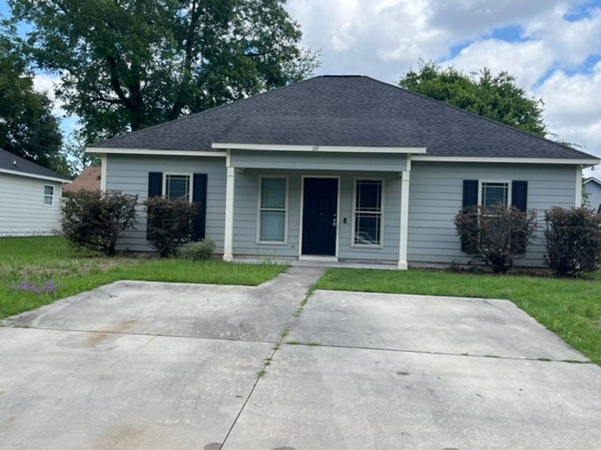 House for rent at 120 Laurelwood Court, Leesburg, GA 31763