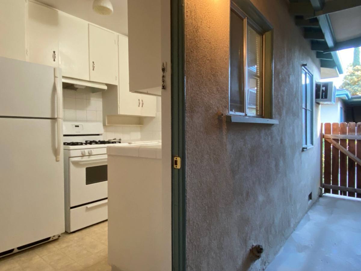 Apartment for rent at 47-49 N Craig Ave, Pasadena, CA 91107