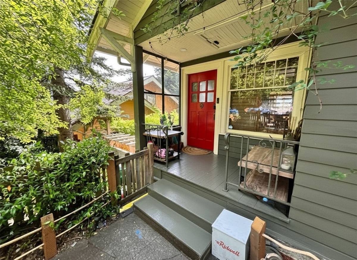 House for rent at 2535 12th Ave W, Seattle, WA 98119