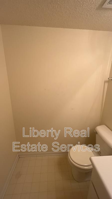 Apartment for rent at 1100 Pineland Ave #8E, Hinesville, GA 31313