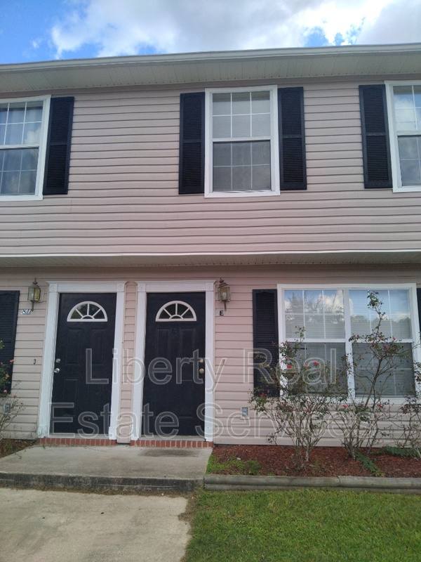 Apartment for rent at 1100 Pineland Ave #8E, Hinesville, GA 31313