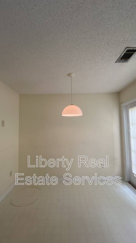 Apartment for rent at 1100 Pineland Ave #8E, Hinesville, GA 31313