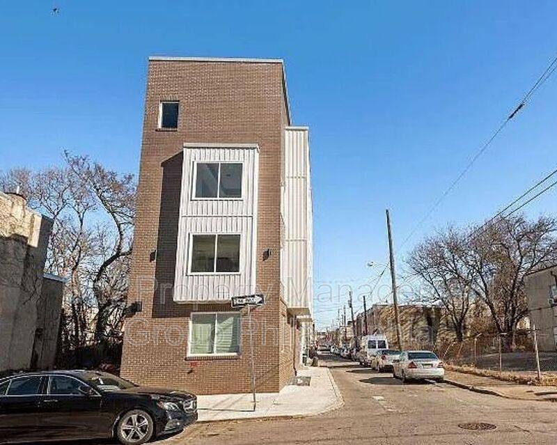 Apartment for rent at 623 N 36th St #2, Philadelphia, PA 19104
