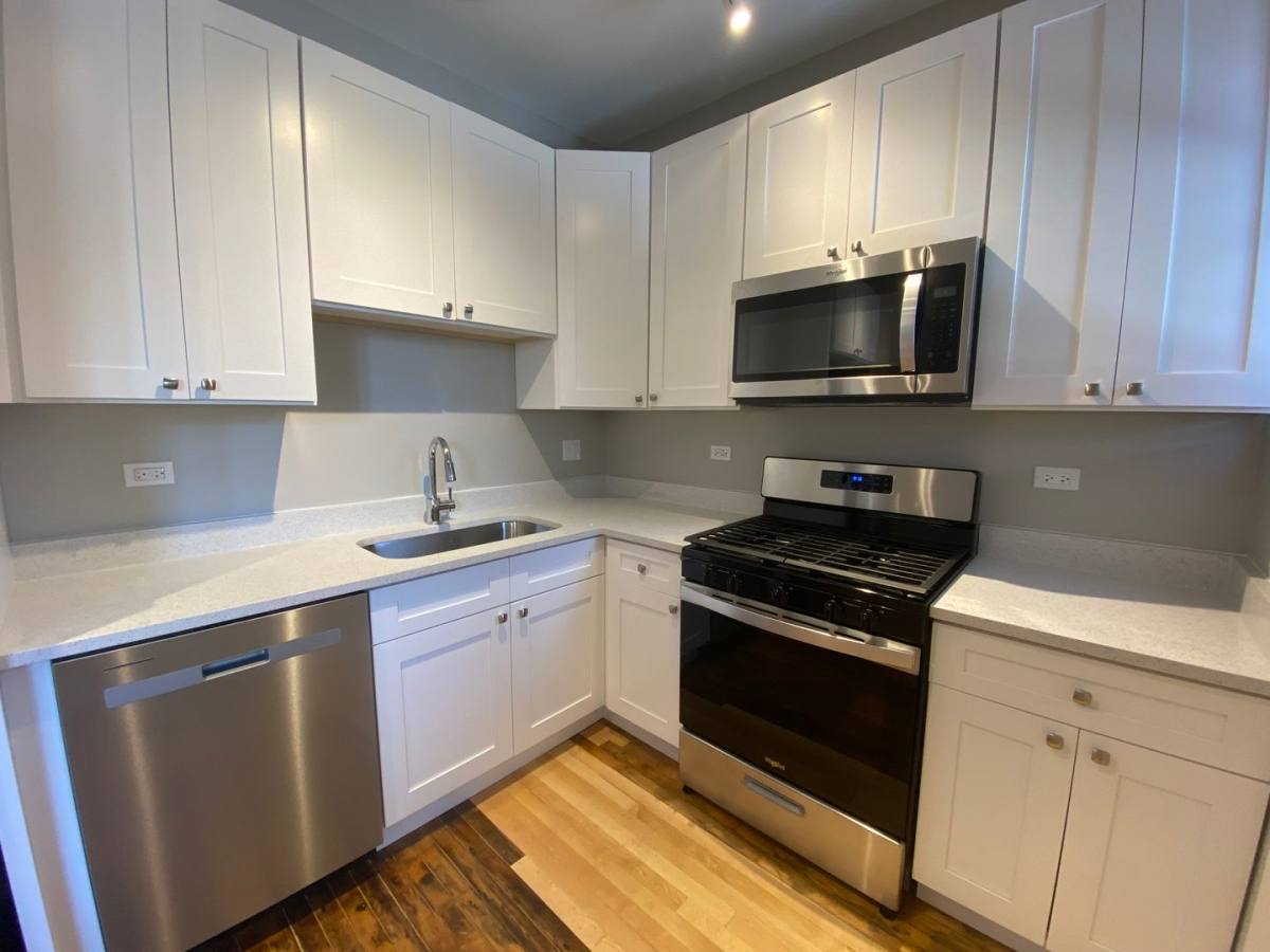 Apartment for rent at 1739-1745 W Wallen Ave, Chicago, IL 60626