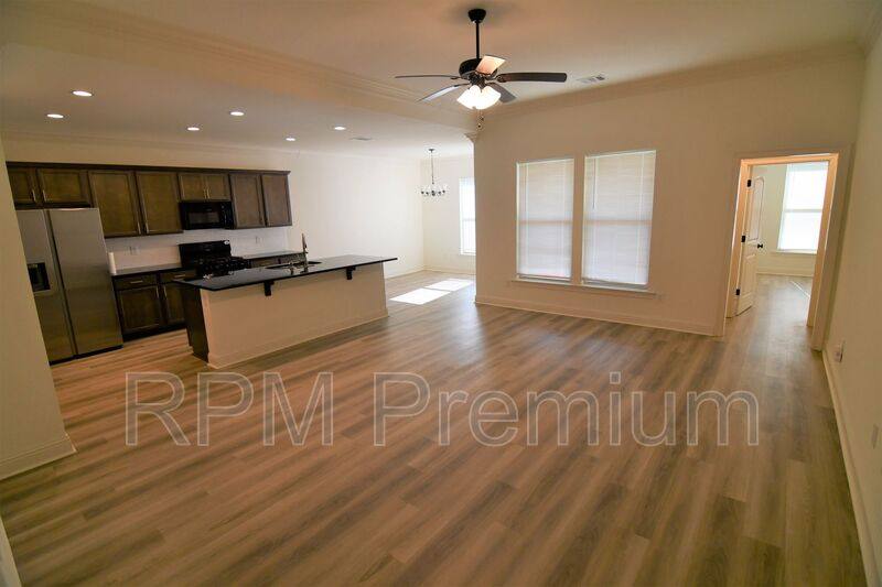 House for rent at 7108 Kenilworth Crossing Ave, Baton Rouge, LA 70820