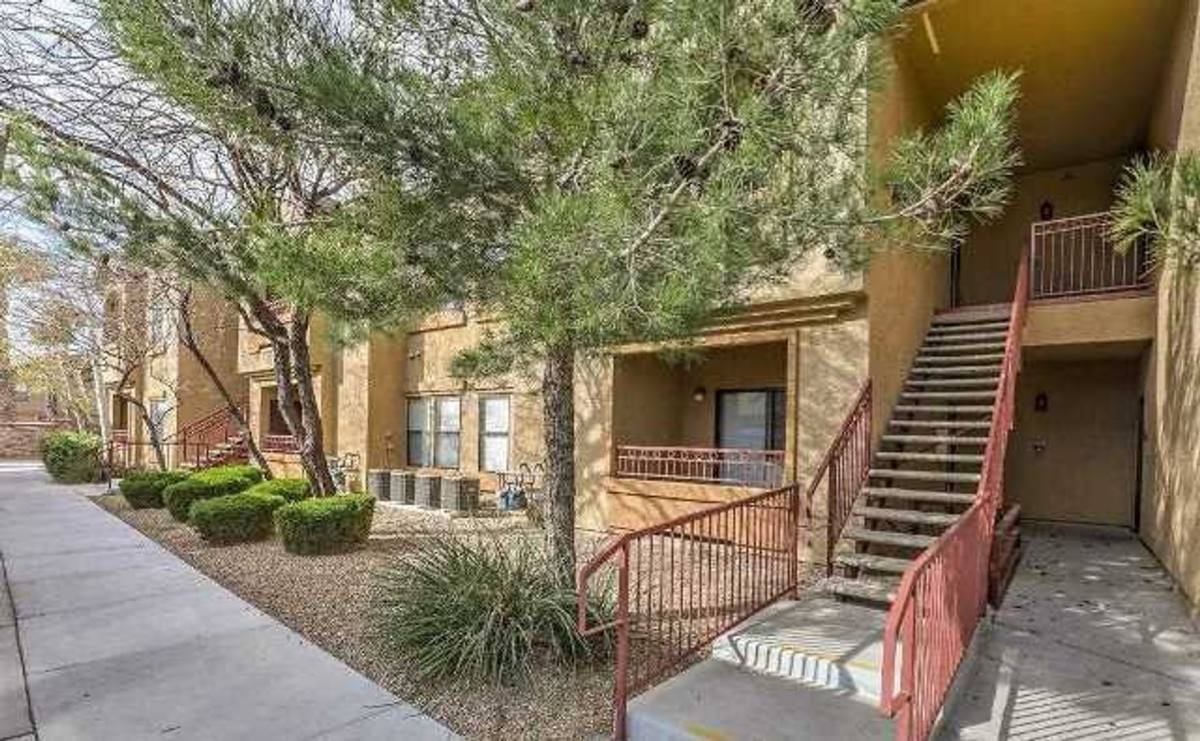 Apartment for rent at 8250 N Grand Canyon Dr, Las Vegas, NV 89166