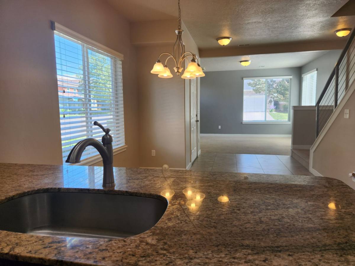 Townhouse for rent at 3699 Lilac Heights Dr, South Jordan, UT 84095