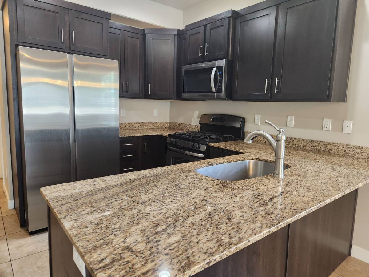 Townhouse for rent at 3699 Lilac Heights Dr, South Jordan, UT 84095