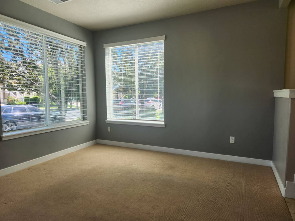 Townhouse for rent at 3699 Lilac Heights Dr, South Jordan, UT 84095