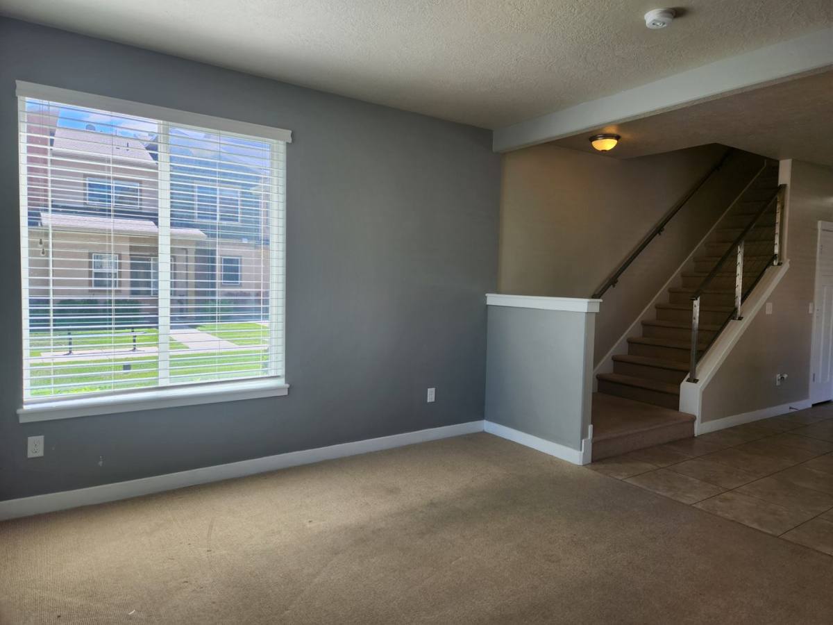 Townhouse for rent at 3699 Lilac Heights Dr, South Jordan, UT 84095