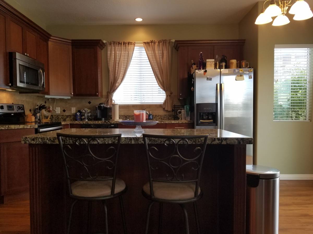 Townhouse for rent at 655 N 310 W, Centerville, UT 84014