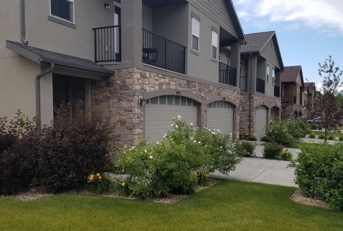 Townhouse for rent at 655 N 310 W, Centerville, UT 84014