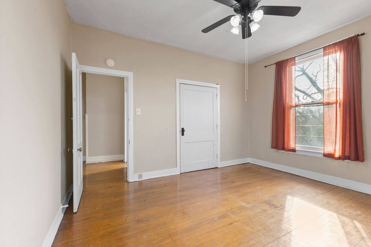 Apartment for rent at 940 Woodruff Place Middle Dr, Indianapolis, IN 46201