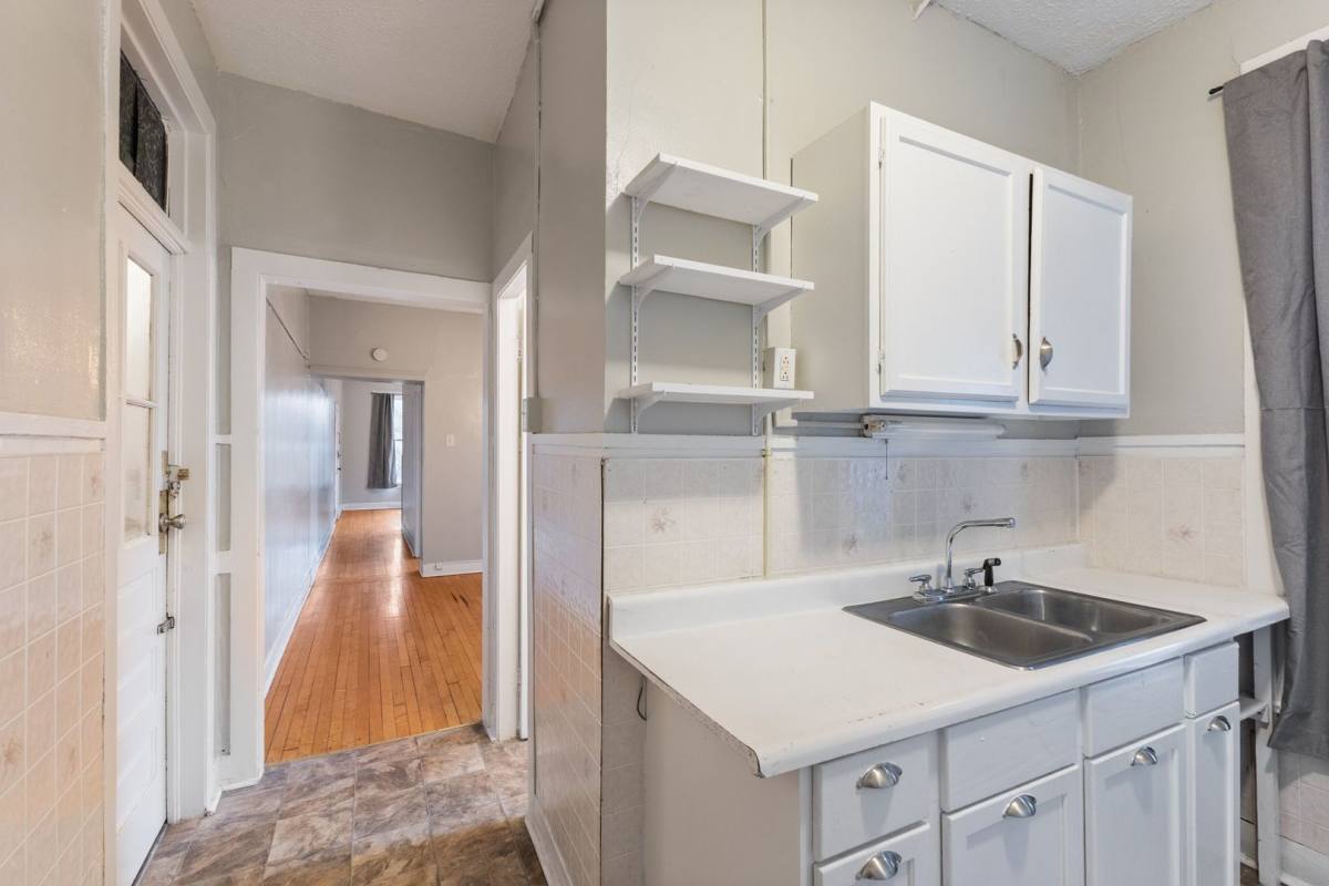 Apartment for rent at 940 Woodruff Place Middle Dr, Indianapolis, IN 46201