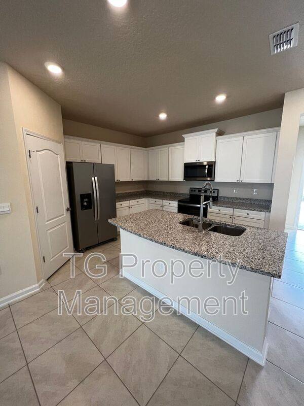 Townhouse for rent at 70 Oarsman Crossing Dr, Saint Augustine, FL 32095