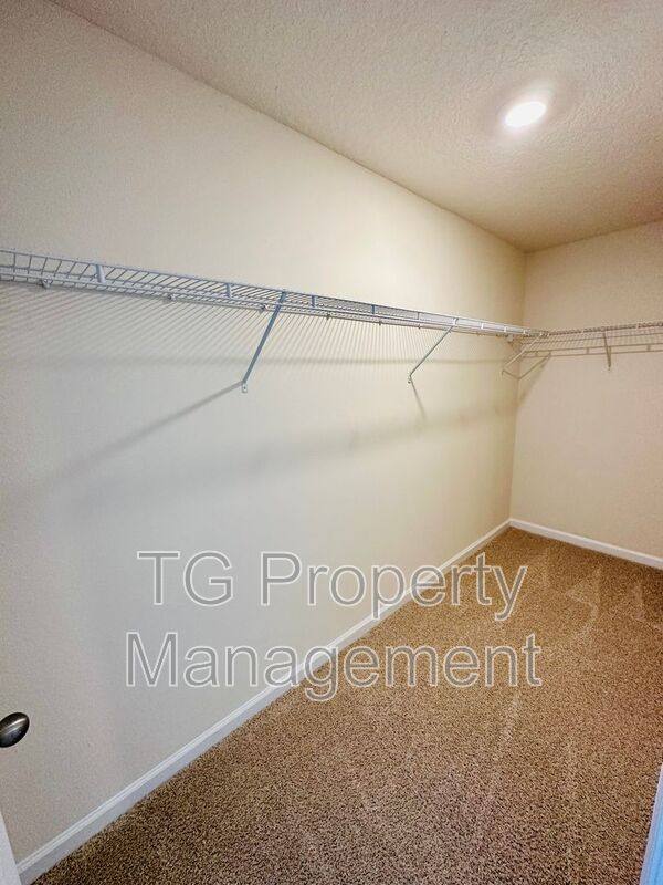 Townhouse for rent at 70 Oarsman Crossing Dr, Saint Augustine, FL 32095