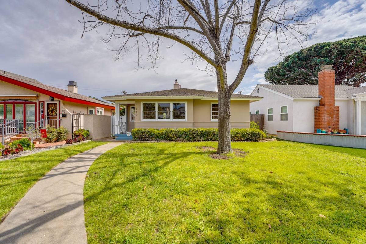 House for rent at 719 I Ave, Coronado, CA 92118