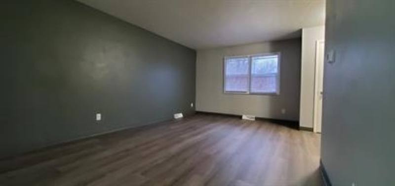 Townhouse for rent at 983 7th St #D, Menasha, WI 54952