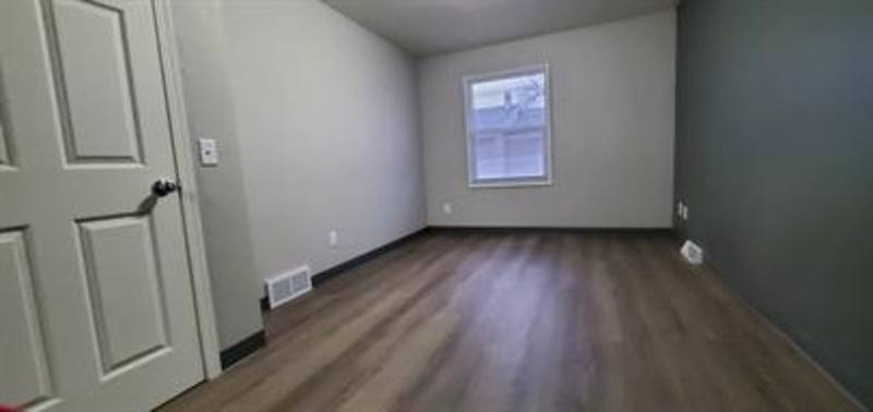 Townhouse for rent at 983 7th St #D, Menasha, WI 54952