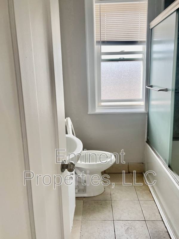 Apartment for rent at 8226 S Marshfield Ave #3, Chicago, IL 60620