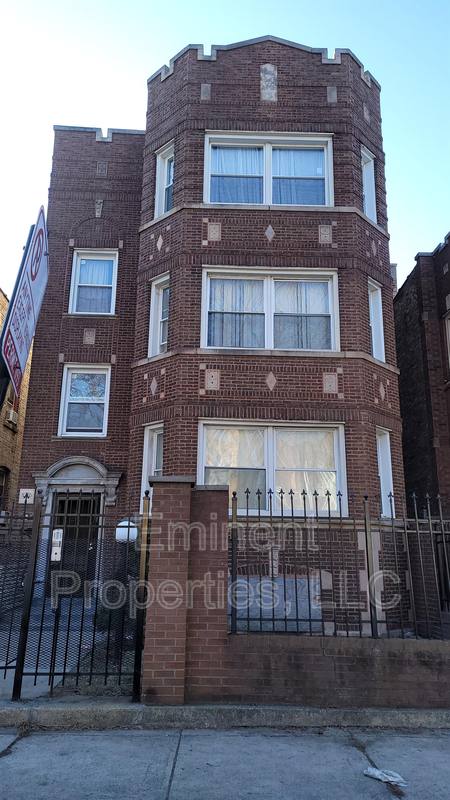 Apartment for rent at 8226 S Marshfield Ave #3, Chicago, IL 60620