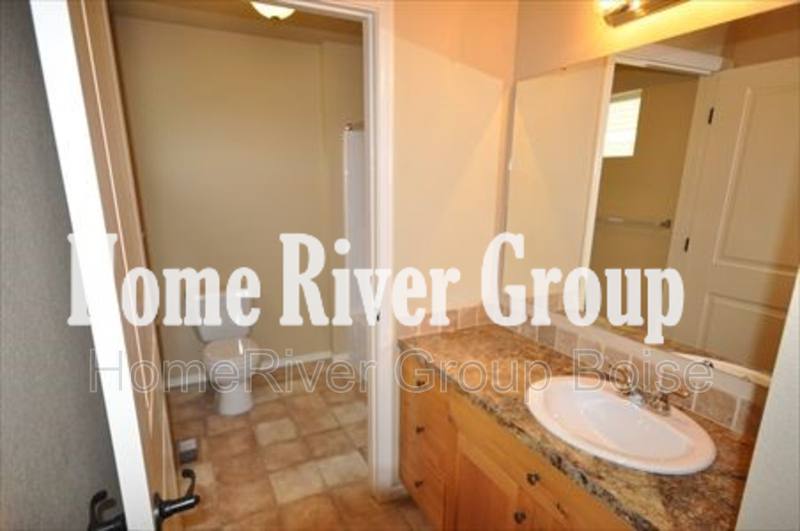 Apartment for rent at 2980 W Acarrera Lane #201, Meridian, ID 83642