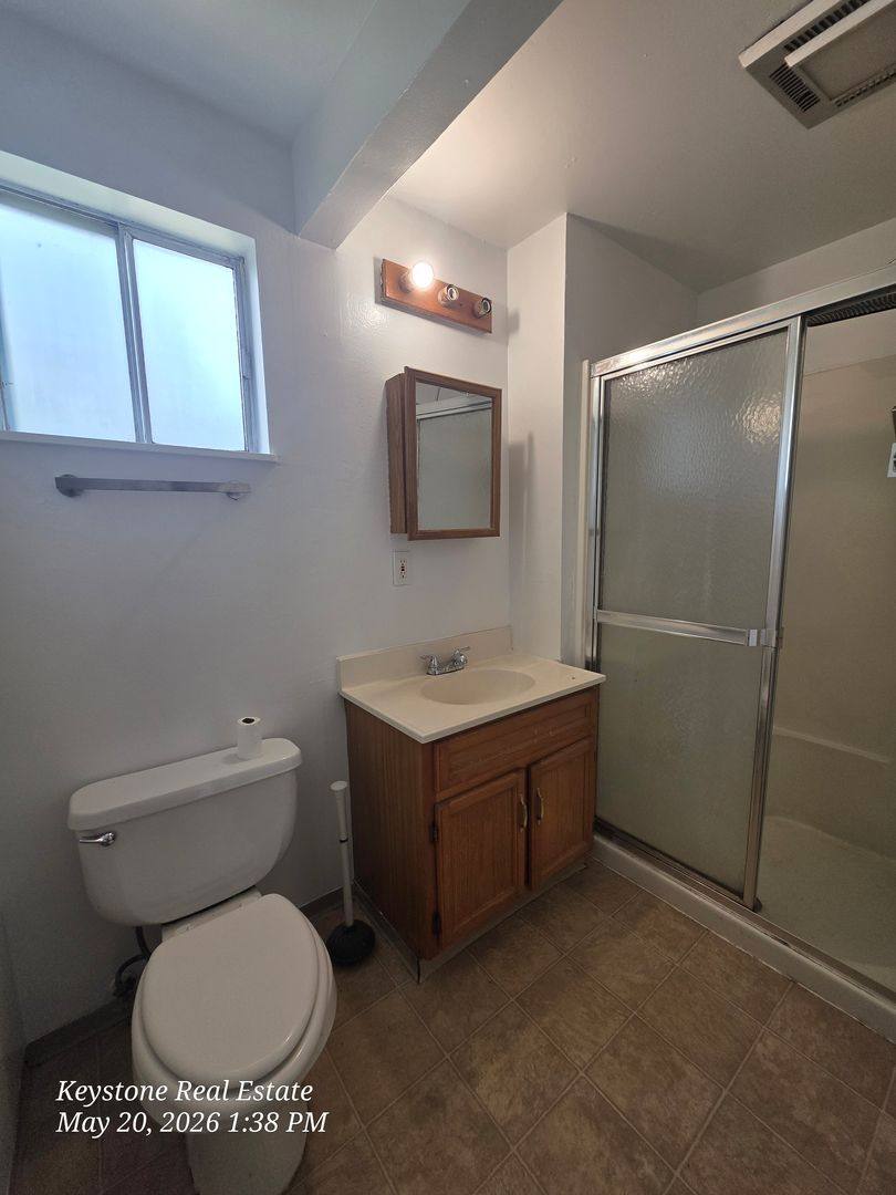 House for rent at 1025 1 2 Maxwell Rd, Eugene, OR 97404