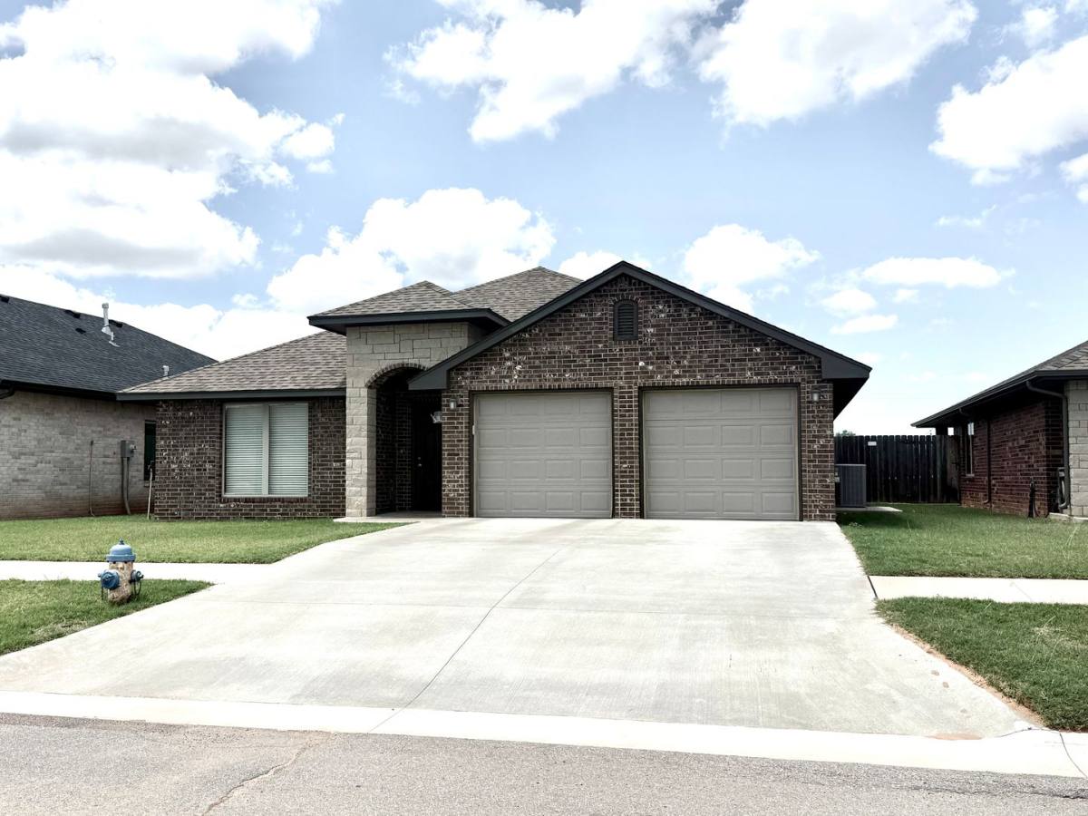 House for rent at 2107 Valley View, Weatherford, OK 73096