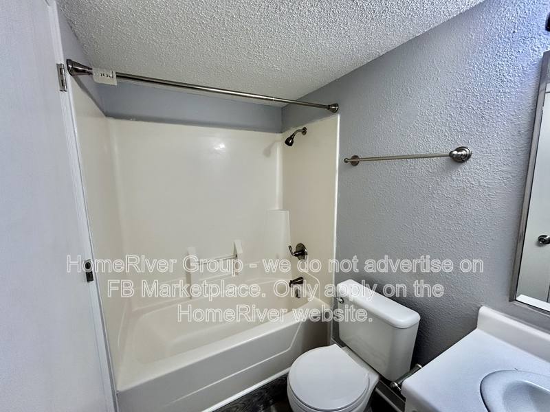House for rent at 625 S 14th St, Saint Joseph, MO 64501