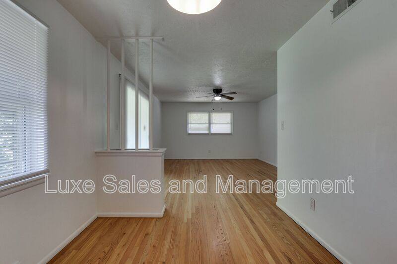 House for rent at 3516 Mount Pleasant Dr, Oklahoma City, OK 73110