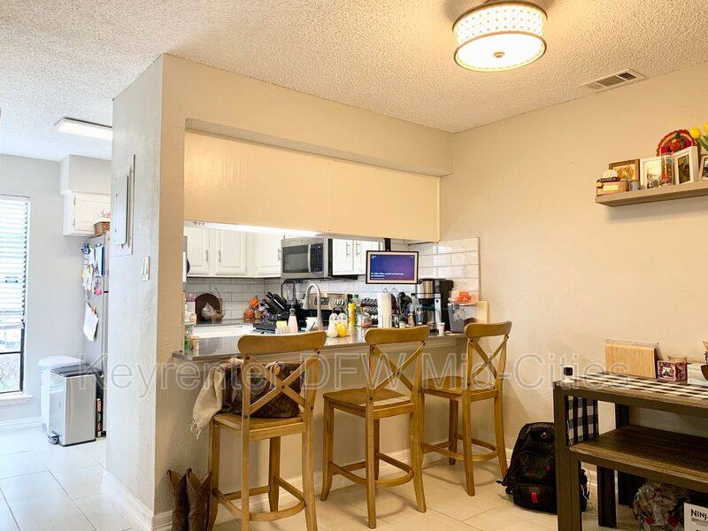 Condo for rent at 2623 Piedras Dr, Irving, TX 75038